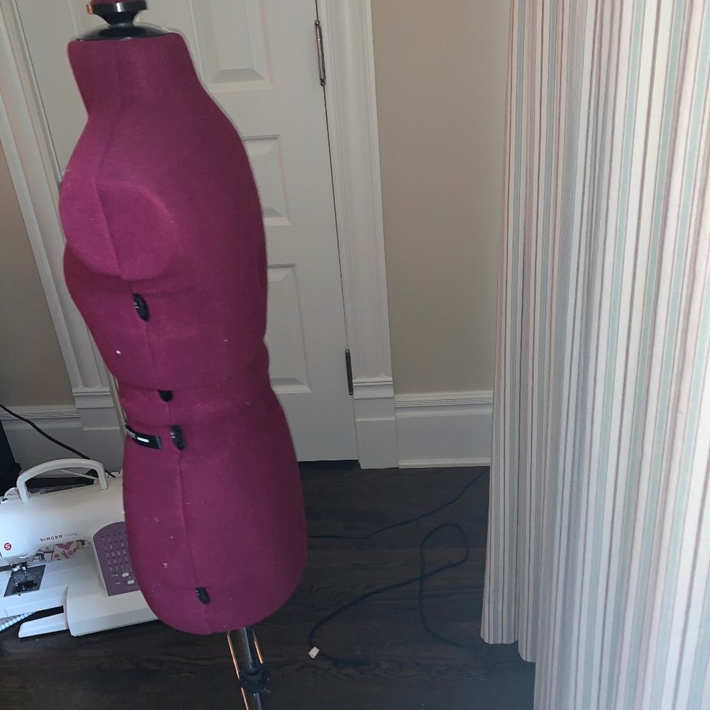 Adjustable Dress Form Mannequin - Picture 6 of 6
